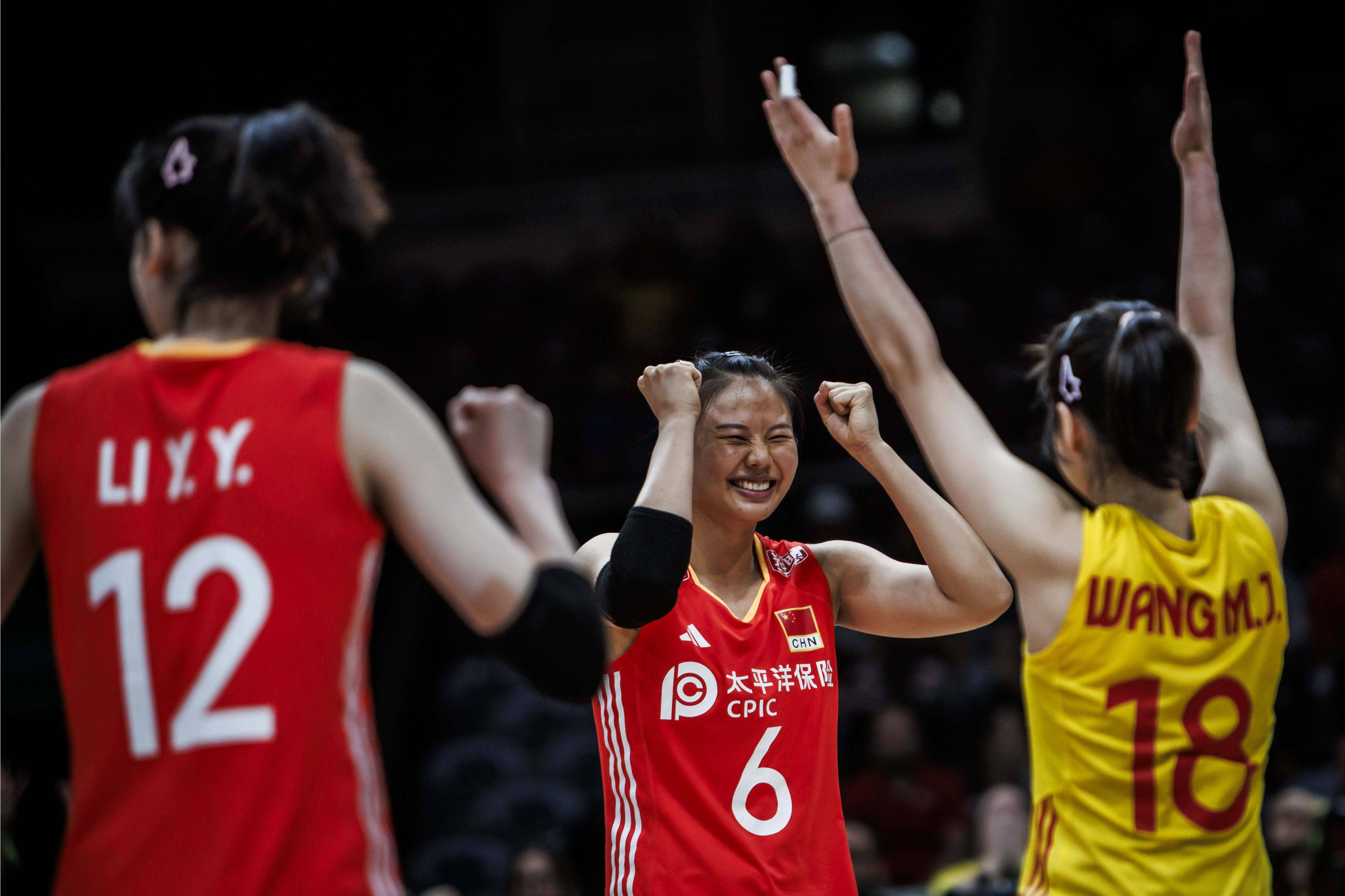 开云体育APP下载-富力逆转中能，表现出色积分榜跻身前列