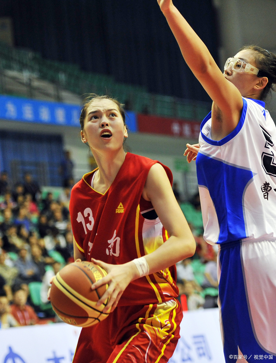 开云体育官方网站-参赛选手们展现出色表现，赢得喝彩