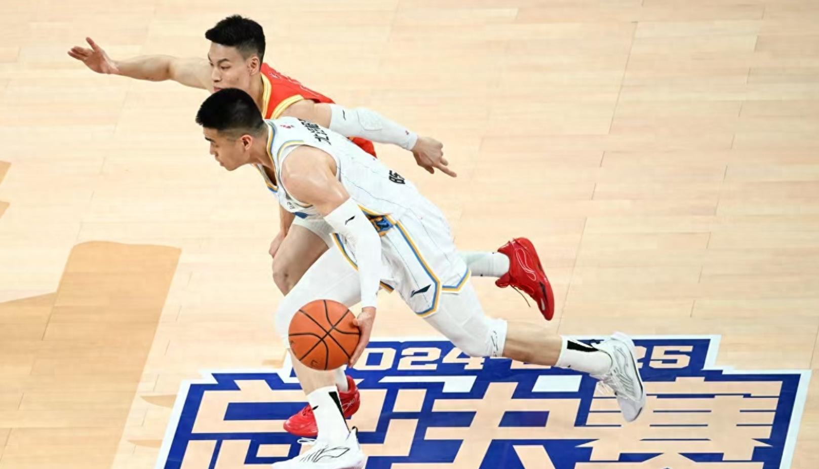 开云体育app-广厦男篮轻松赢得对决，豪取胜利