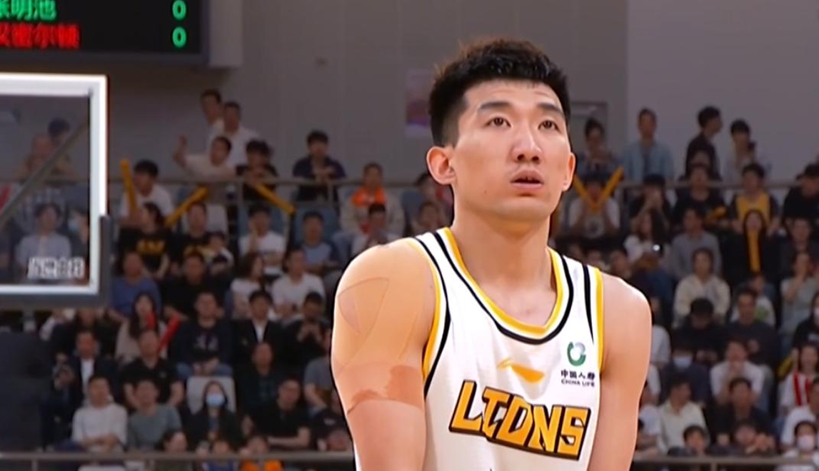 广厦男篮轻松赢得对决，豪取胜利