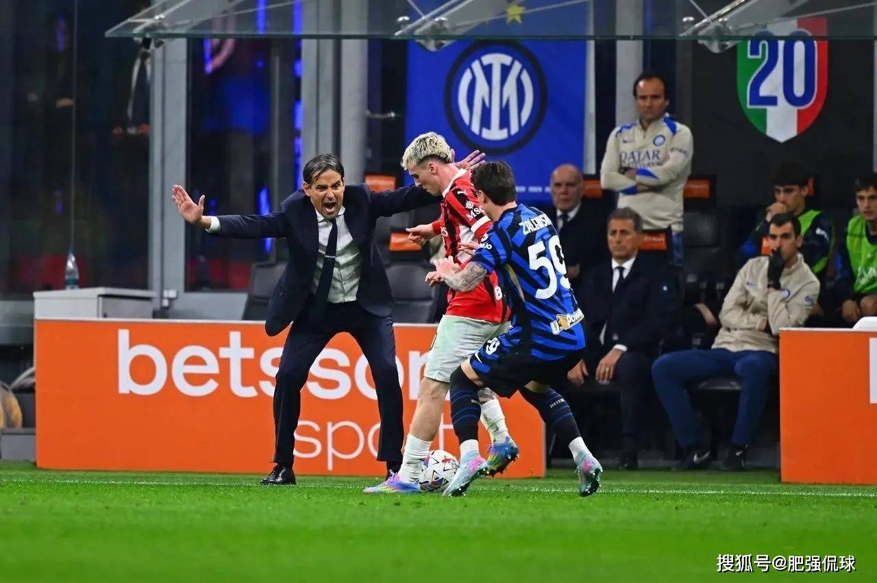 包含国米主帅再次调整阵容，希望提升球队整体实力的词条