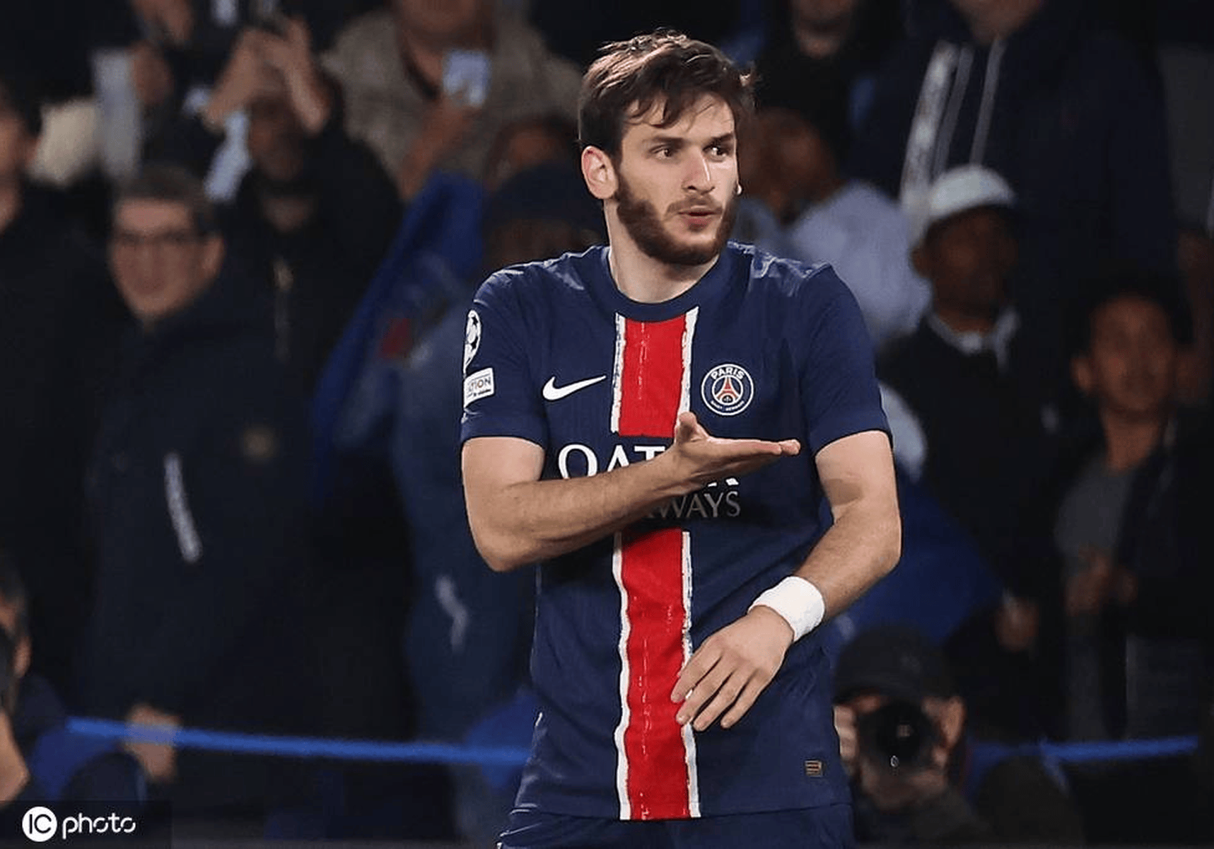 开云体育在线-关于巴黎圣日耳曼备战欧冠比赛，球队士气高涨的信息