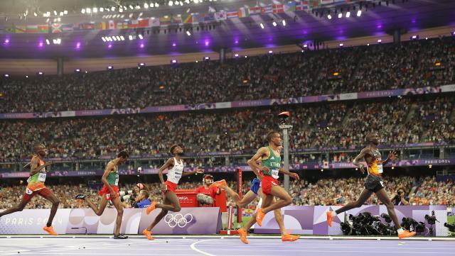 索马里田径选手力挫群雄夺冠