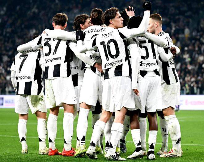 开云体育官网-尤文图斯完胜对手，保持领先地位