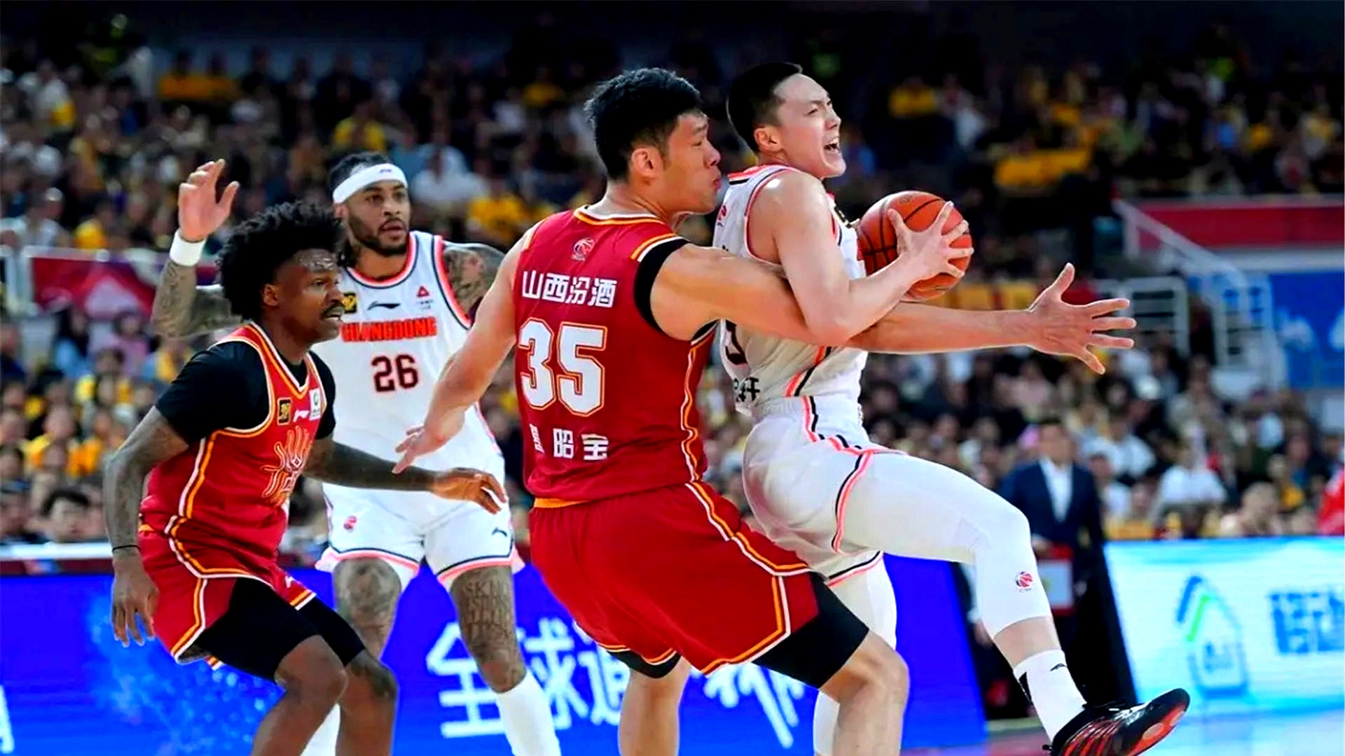 关于冲刺季后赛：浙江与山西队将在榜尾之战中拼尽全力！的信息