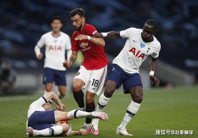 阿森纳客场憾负哈德斯菲尔德，保级前景黯淡