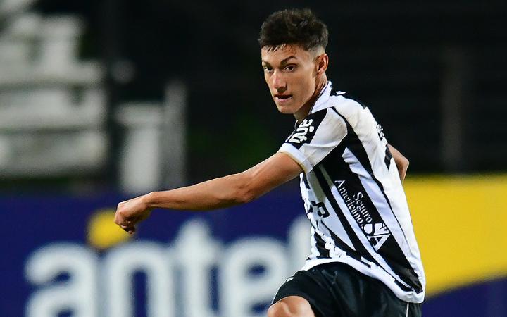 乌拉圭女足打破僵局，实现逆转