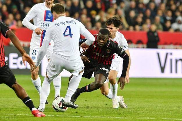 开云体育登录-昂热客场失利，团队回顾发现问题