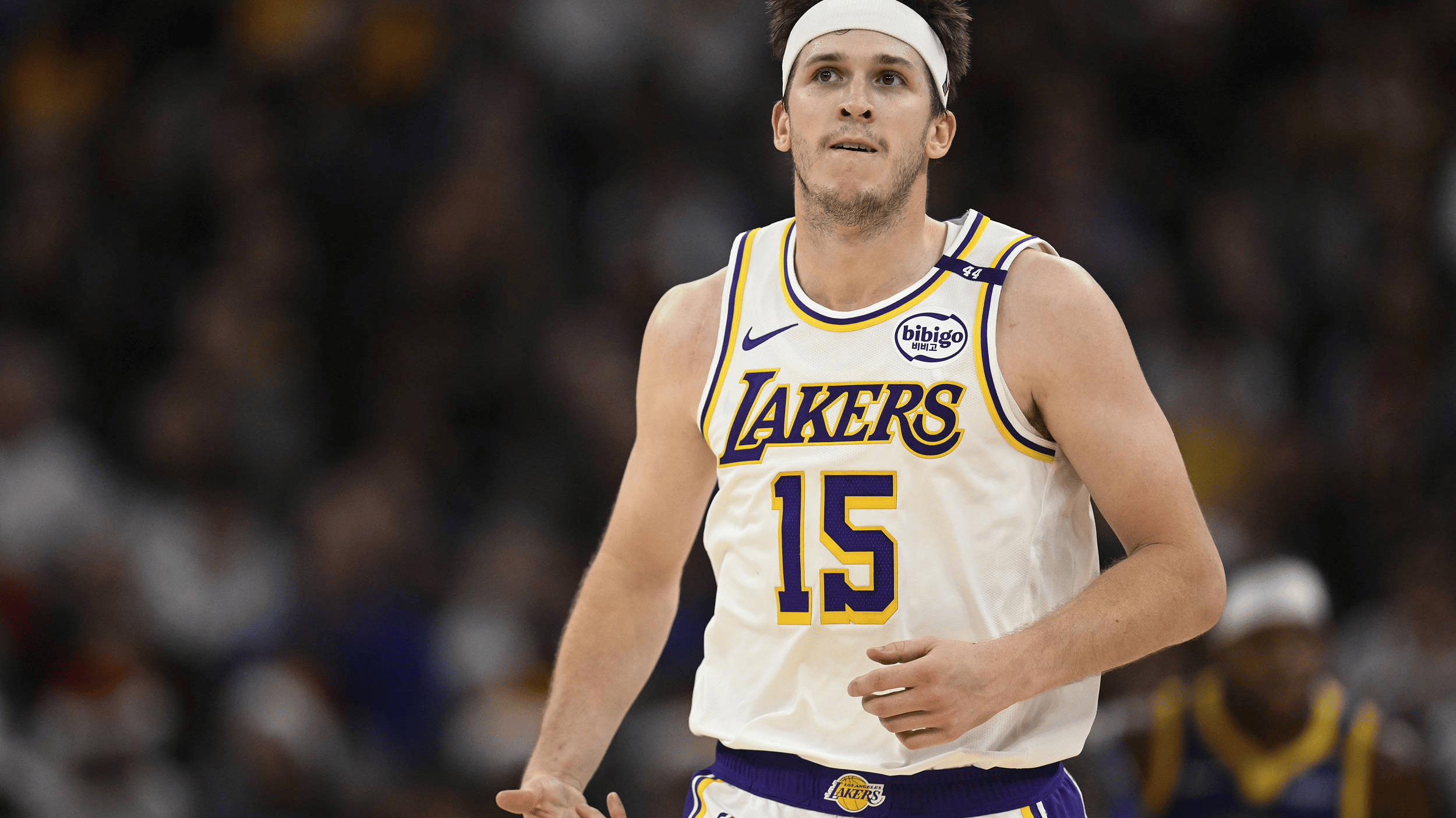 灰熊挑战湖人，比分惊险反败为胜