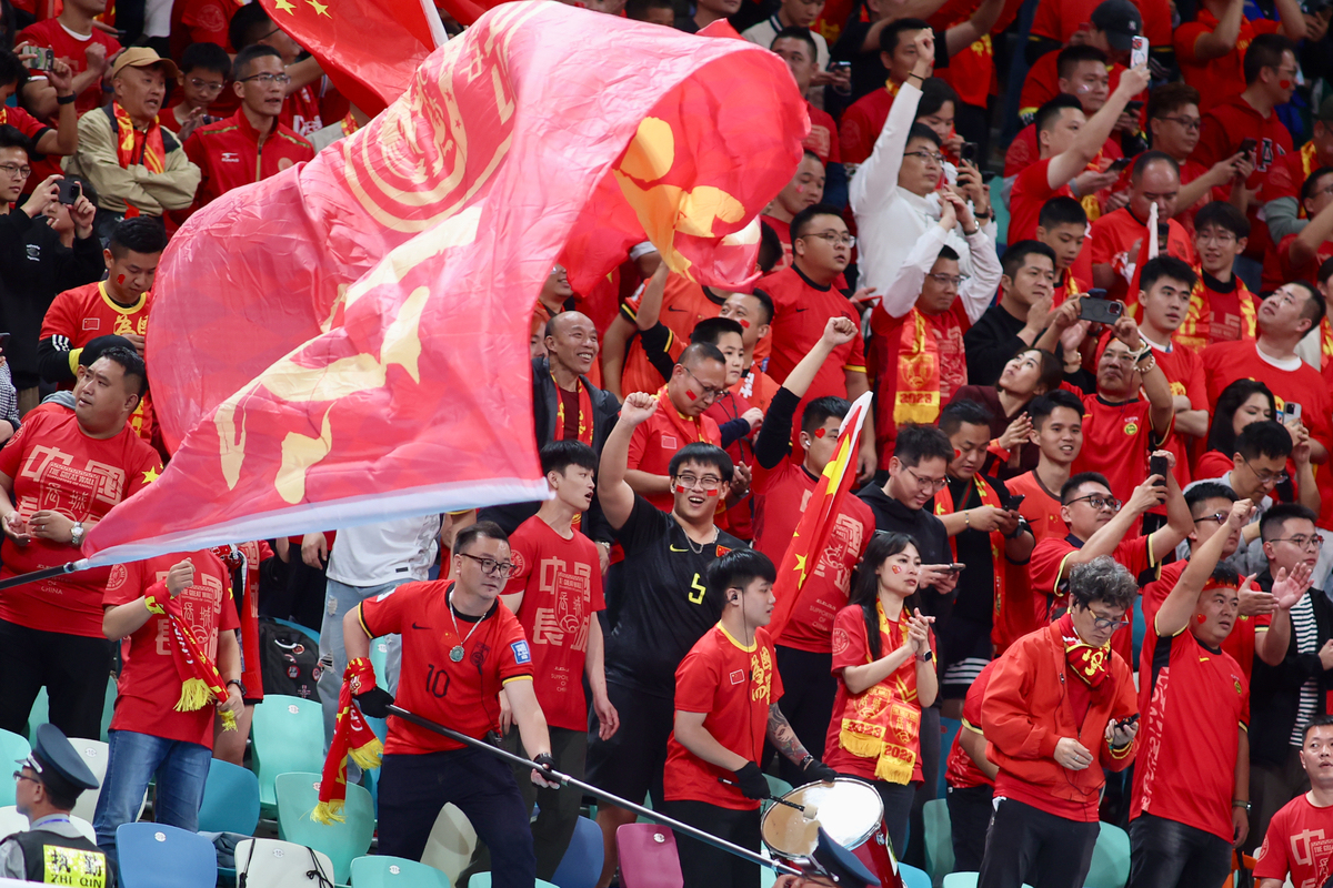 开云体育平台APP-运动员在比赛中夺得激动胜利