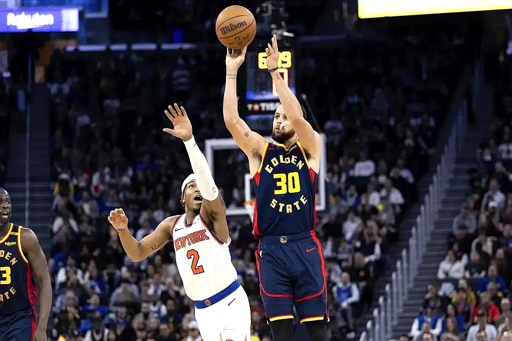 开云平台-包含勇士队遭遇雪藏，湖人大胜赢得西部头名的词条