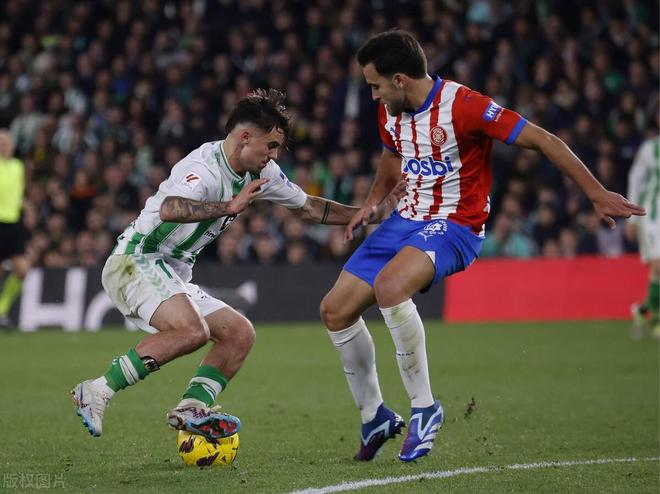 赫罗纳遭遇主场失利，球队士气低迷