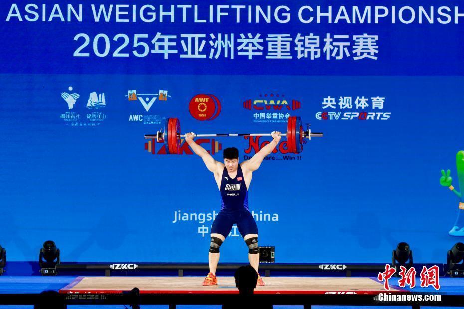 开云体育官网-壮举！运动员在比赛中突破困境夺冠