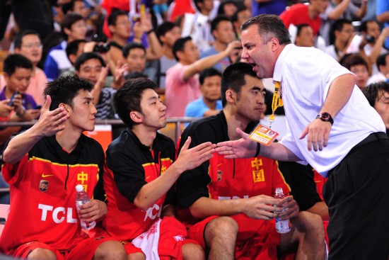 菲律宾队大战在即，球员备战纪律严明