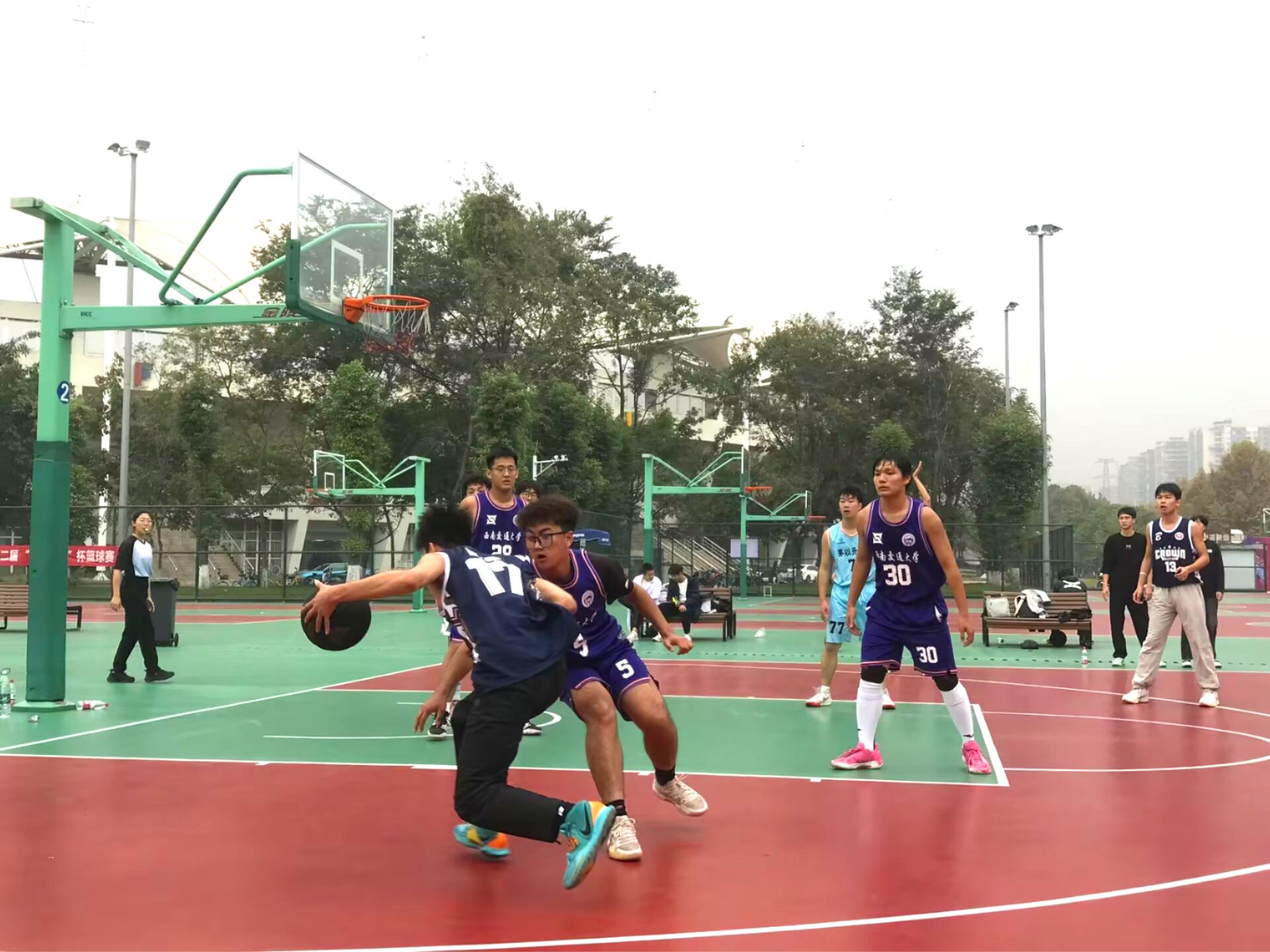 篮球特训营如火如荼进行中，学员成绩稳步提升