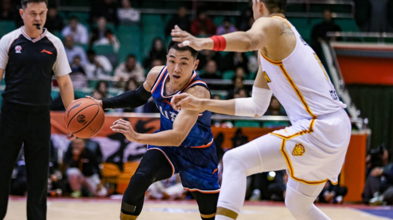 开云体育-山东男篮遭遇新挑战，保持尽头