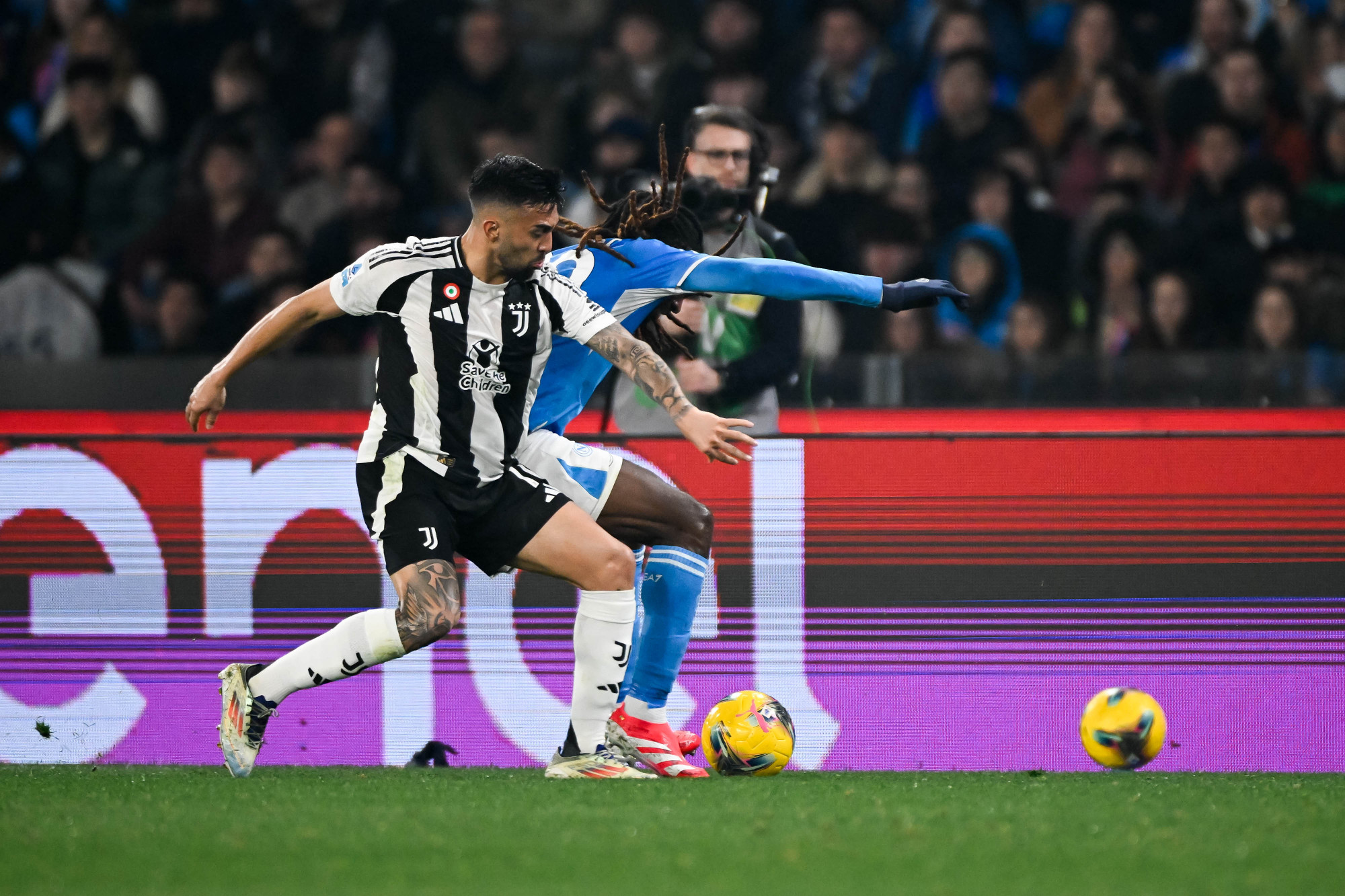 尤文图斯客场不敌那不勒斯，遭遇赛季首败