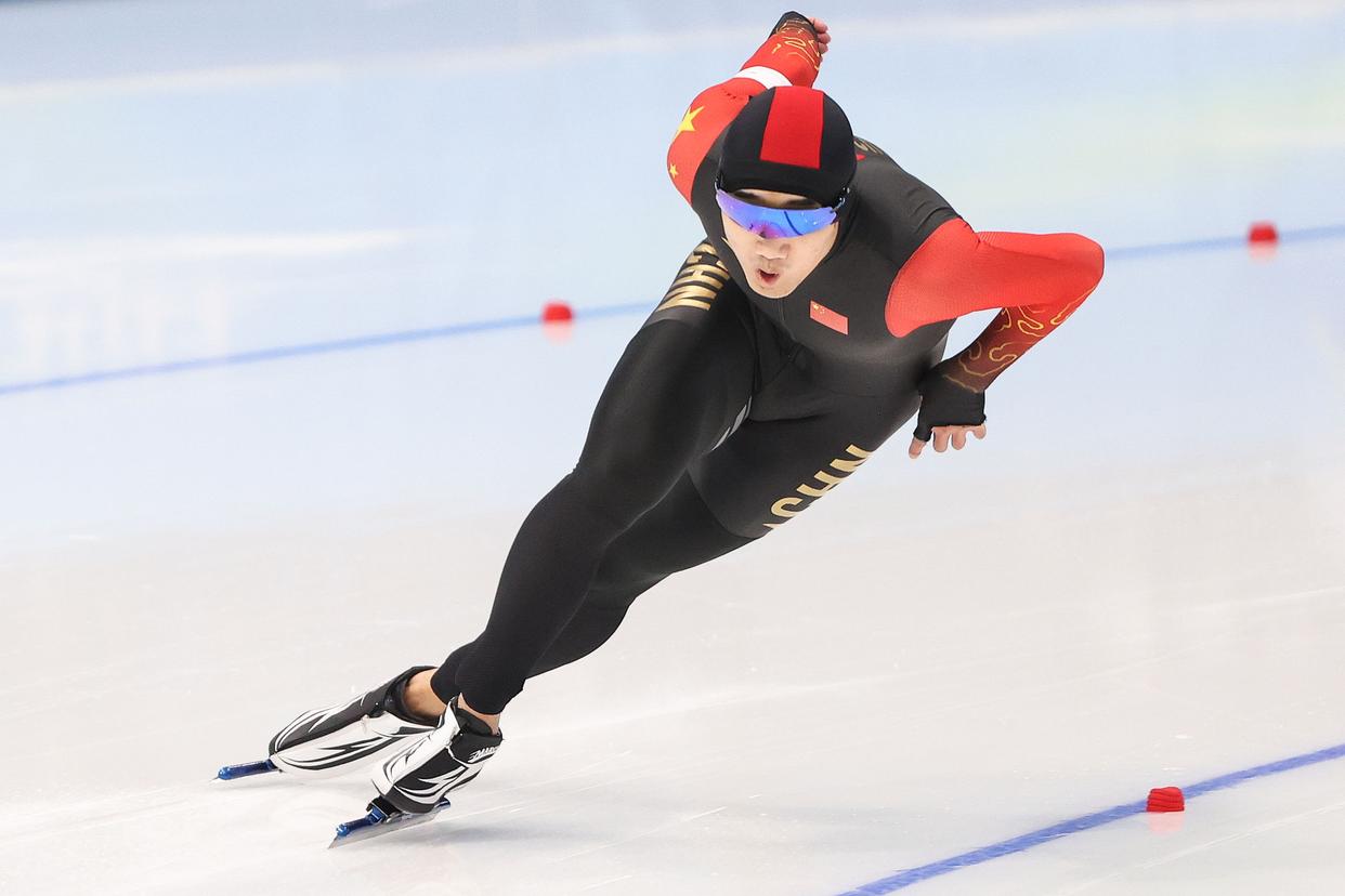 开云官网-韩国运动员在花样滑冰比赛中获得好成绩，斩获金牌