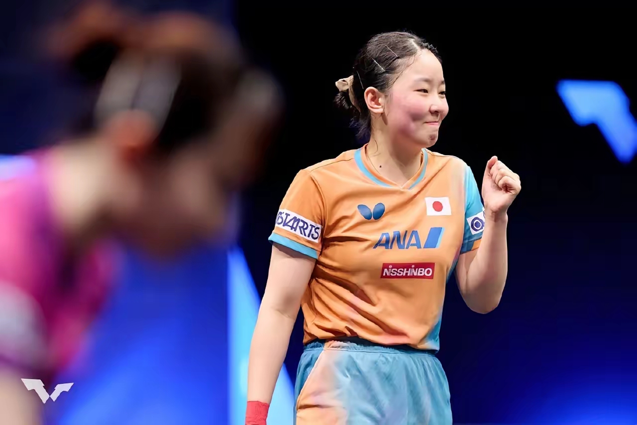 国际足球比赛,女运动员斩获冠军 国际足球比赛,女运动员斩获冠军