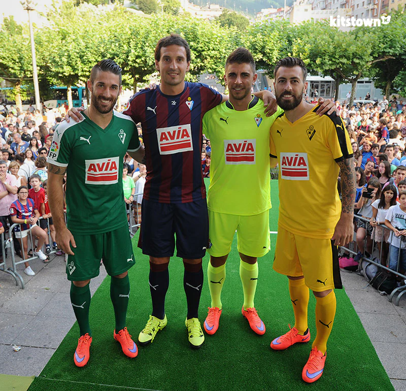 埃瓦尔主场大胜,攻坚战术包夹正确及时 埃瓦尔主场大胜,攻坚战术包夹正确及时