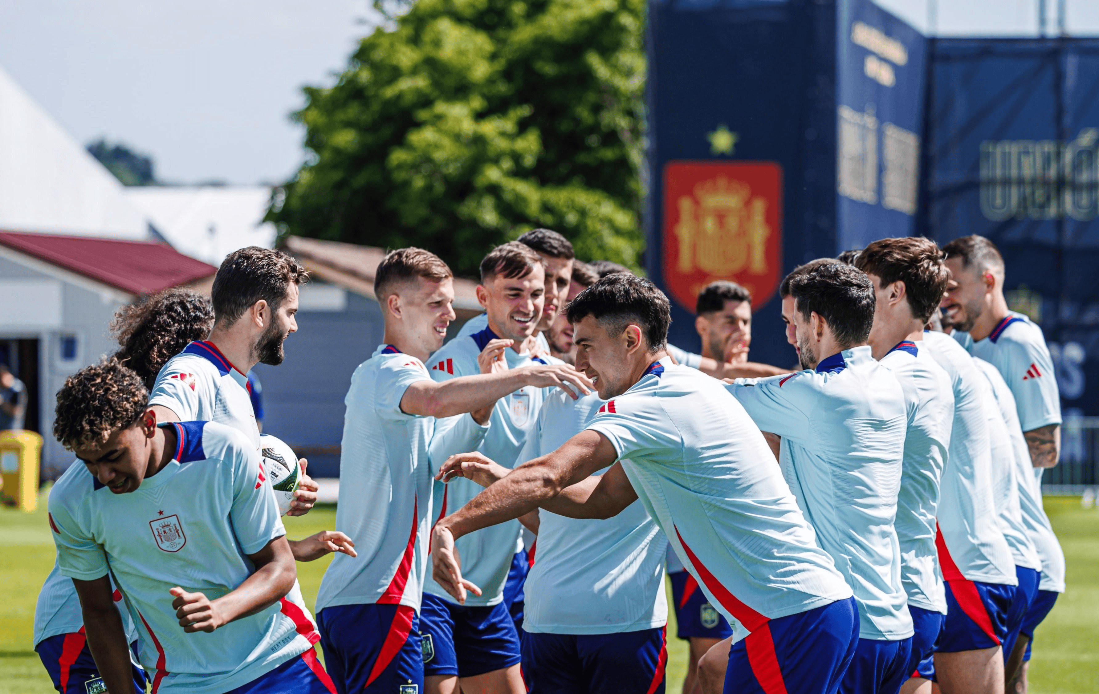 西班牙球队击败意大利对手,展现强大实力!的简单介绍 西班牙球队击败意大利对手,展现强大实力!的简单介绍