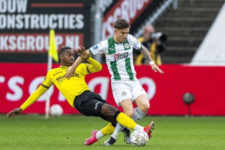 兹沃勒主场大获全胜,击败对手取得胜利 兹沃勒主场大获全胜,击败对手取得胜利