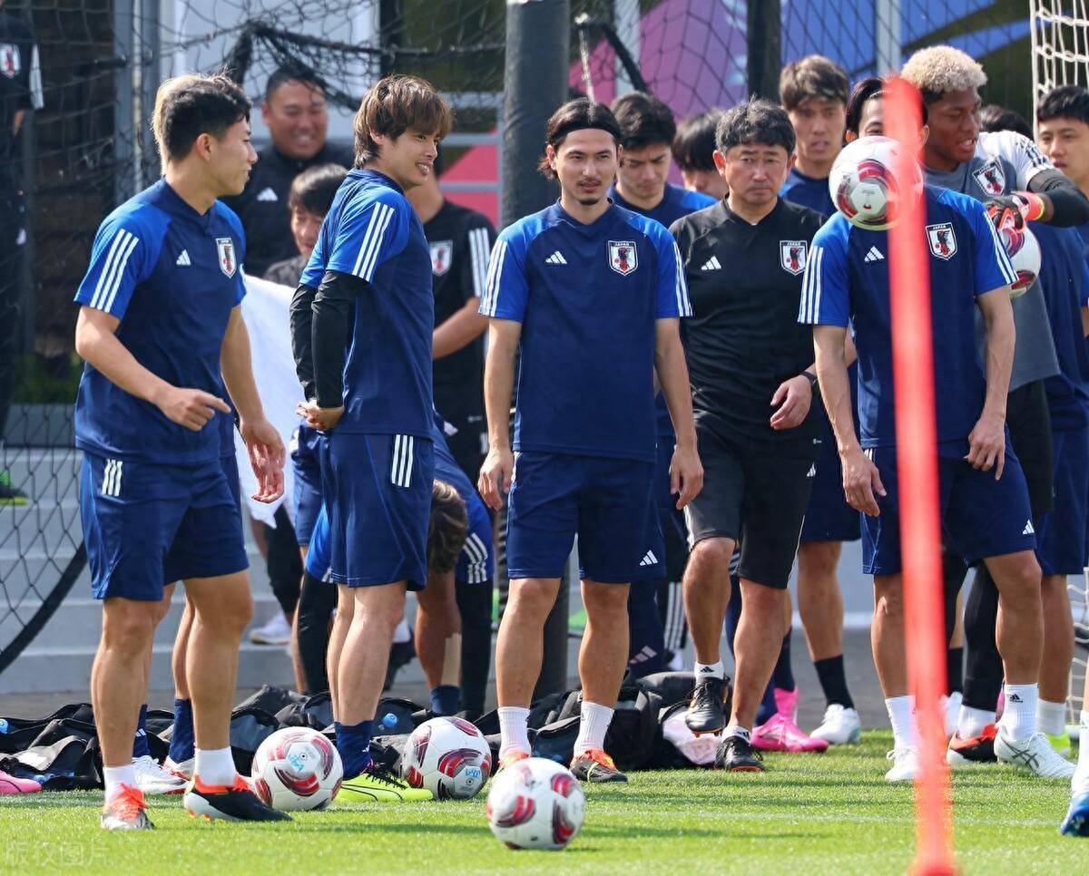 南韩球队实力一流,轻松战胜伊拉克队 南韩球队实力一流,轻松战胜伊拉克队