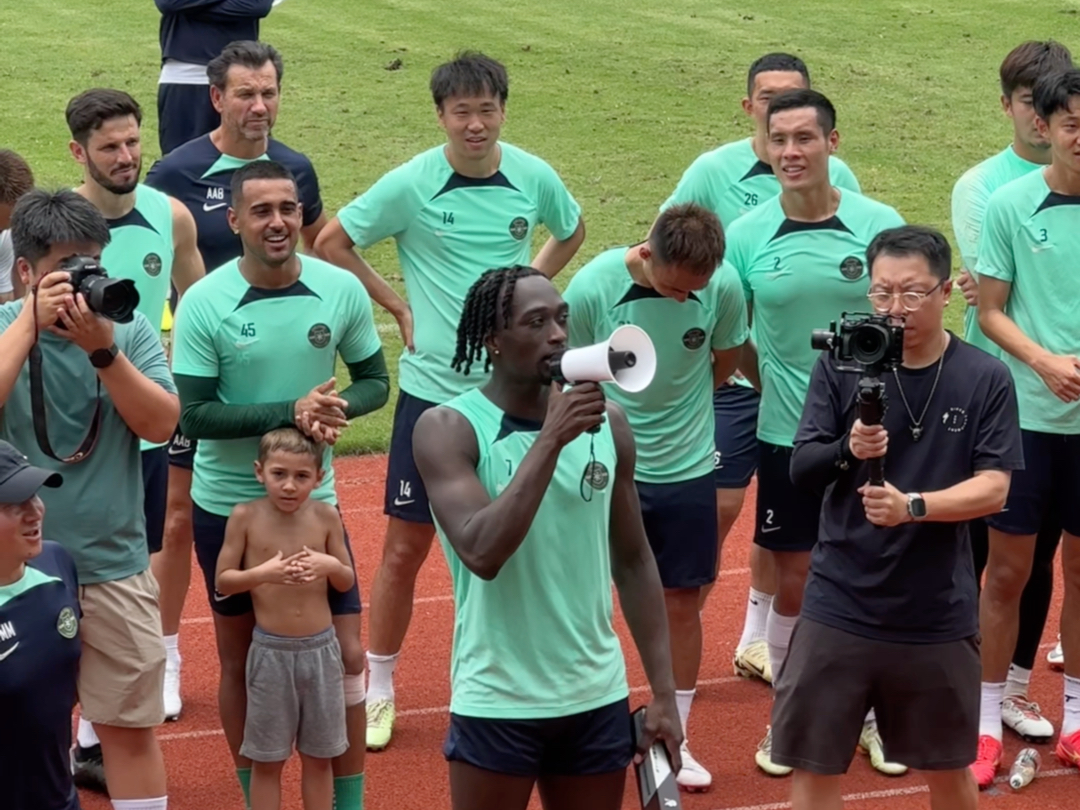 包含球队实力悬殊,激烈比赛瞬间惊险刺激的词条 包含球队实力悬殊,激烈比赛瞬间惊险刺激的词条