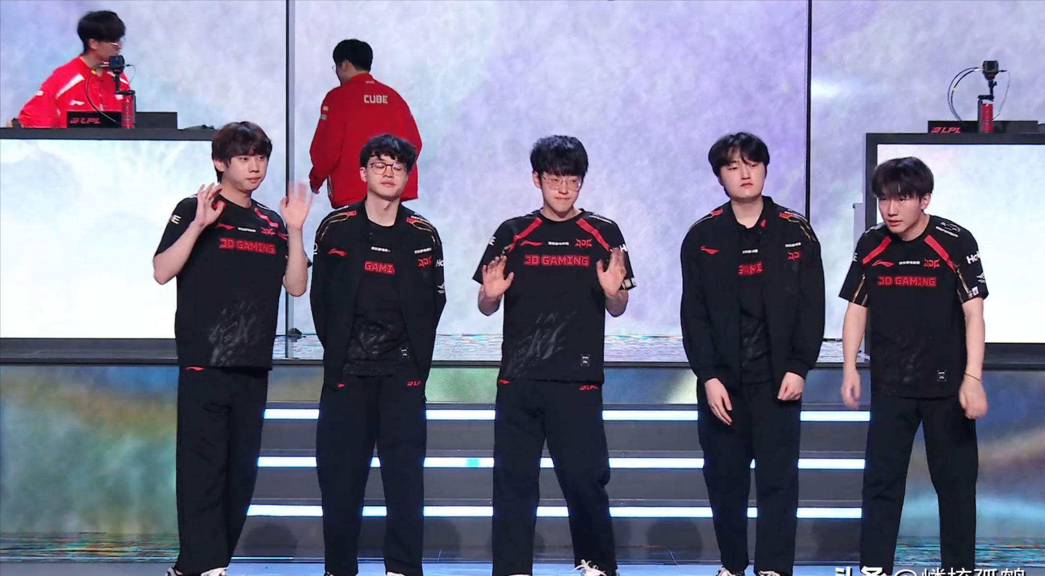 开云体育下载-JDG绝杀DFM，Bin拿下关键大龙顶尖较量成都决赛之夜，留下经典瞬间