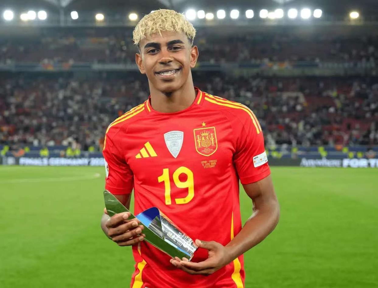 斯洛文尼亚国家队突围晋级，欧国联决赛前途光芒万丈