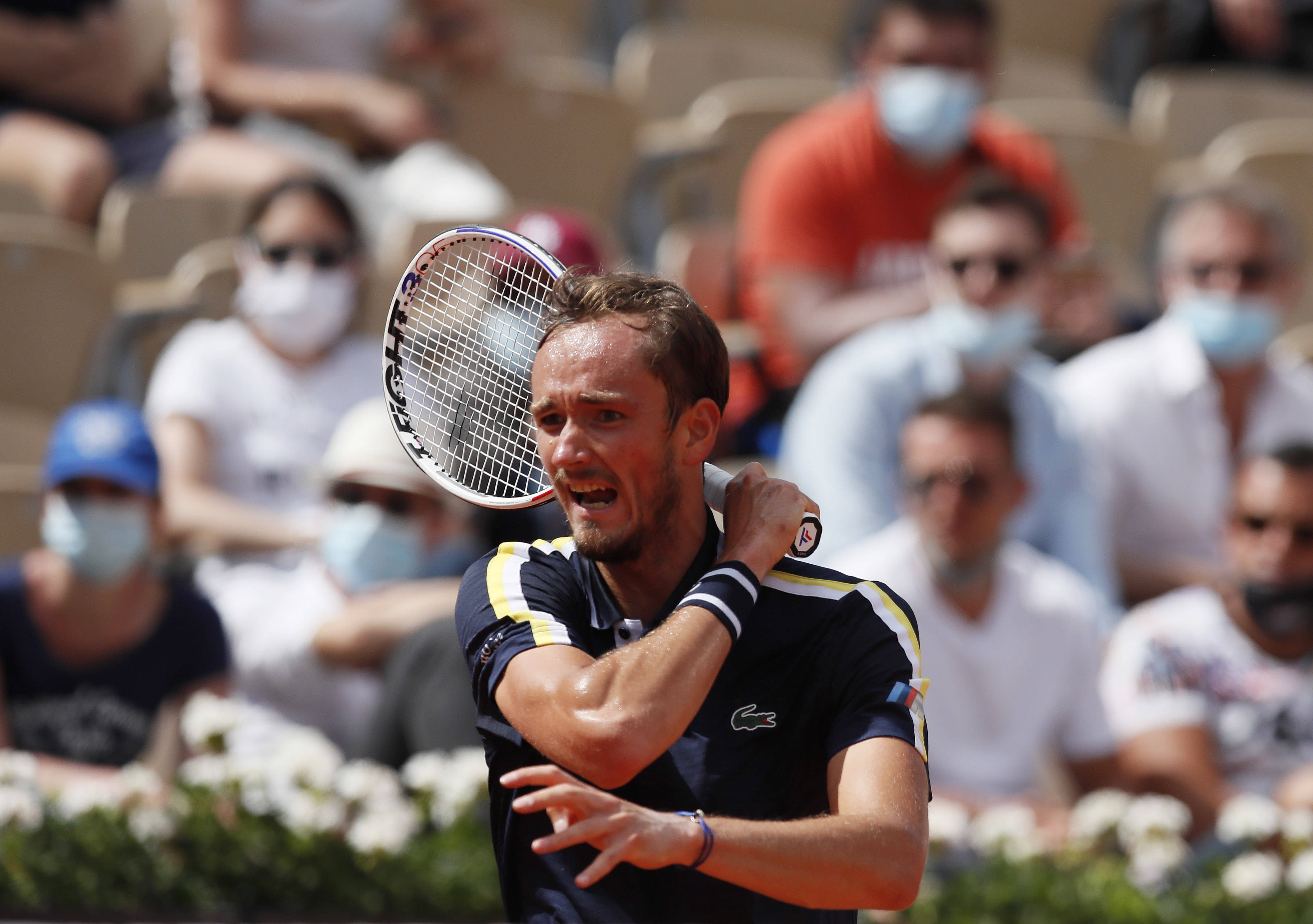 ATP总决赛轻取法网,梅德韦杰夫带队取胜的简单介绍 ATP总决赛轻取法网,梅德韦杰夫带队取胜的简单介绍